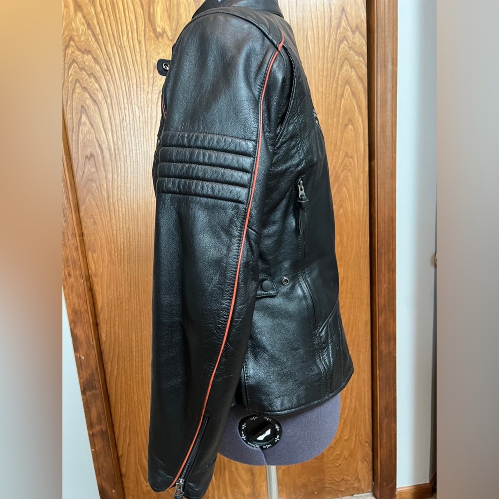 Harley Davidson Women’s Leather Jacket - Picture 4 of 5